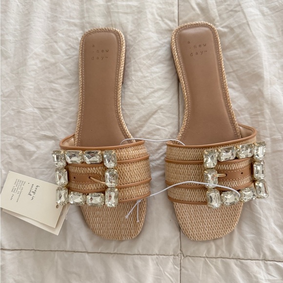 Women's Beige Slide Sandals - Picture 3 of 6